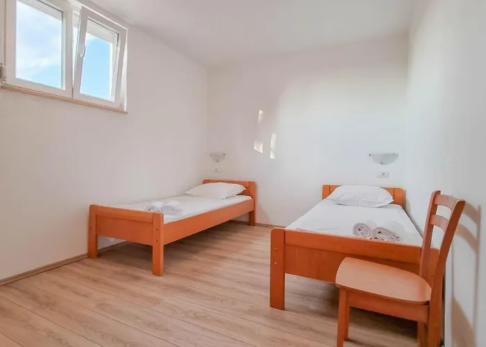 Skalinada Novigrad (Istria)